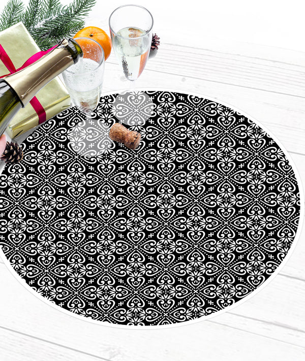 Set of 4 placemats Luckiness black and white - rounded